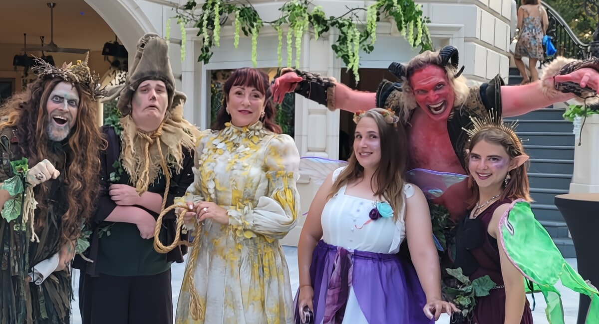 Explore the best entertainment ideas – vibrant costumes, dynamic poses, and endless laughter!