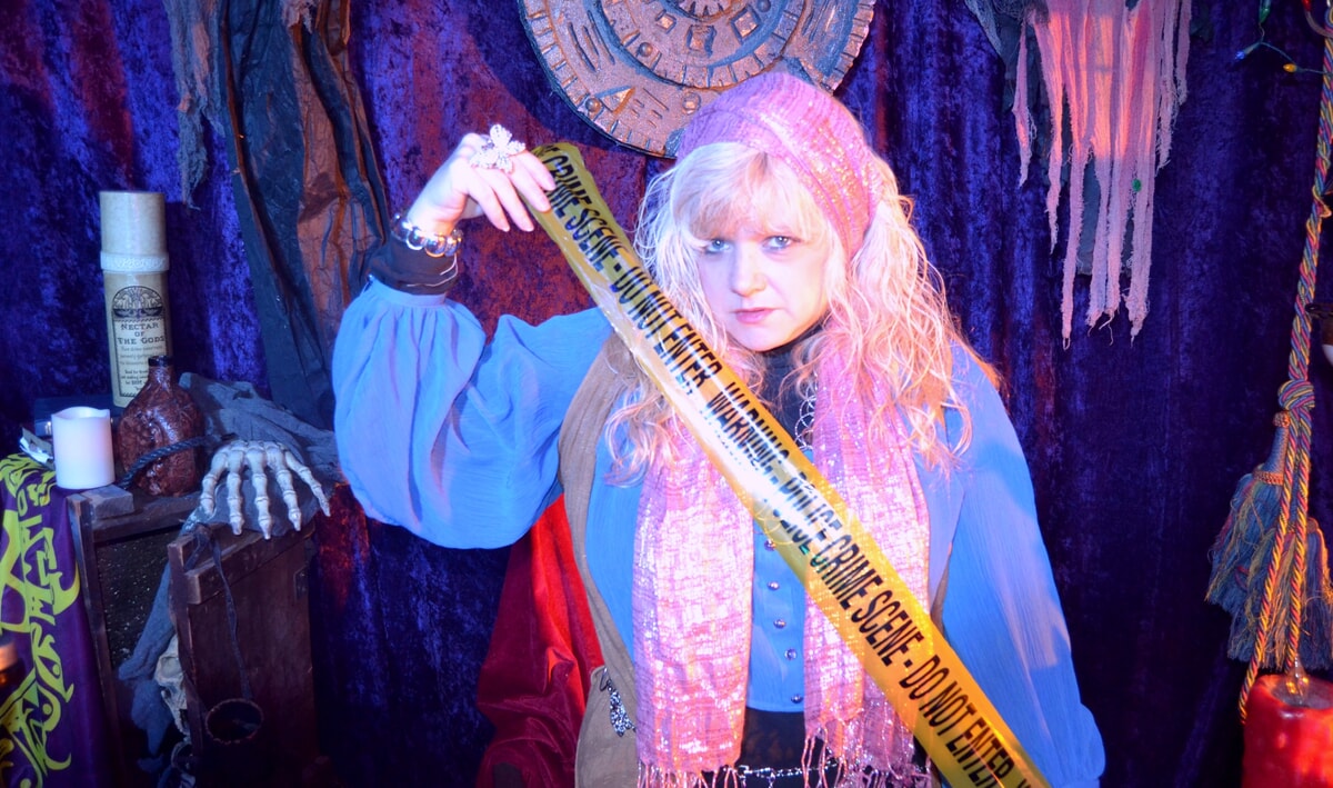 Unique murder mystery rehearsal dinner experience with interactive storytelling and live entertainment