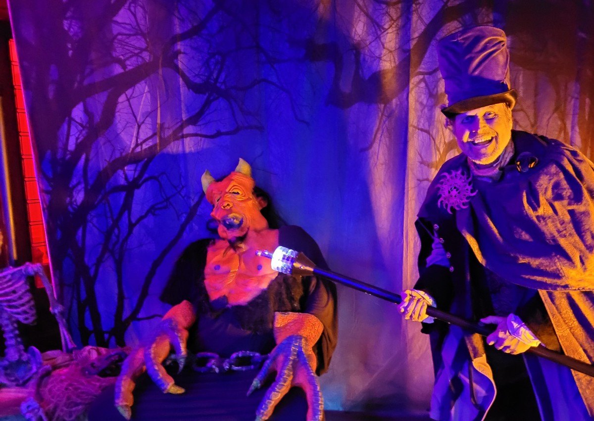 Halloween haunt on the move featuring creepy clowns and spooky sound effects