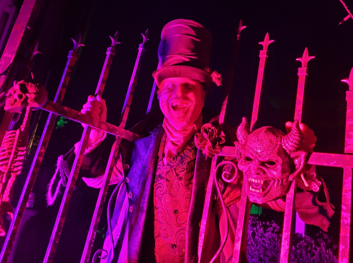 a spooky haunt in action
